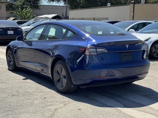 2022 Tesla Model 3 Standard Range