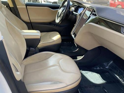 2012 Tesla Model S Performance