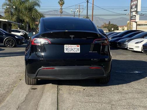 2023 Tesla Model Y Long Range Dual Motor All-Wheel Drive