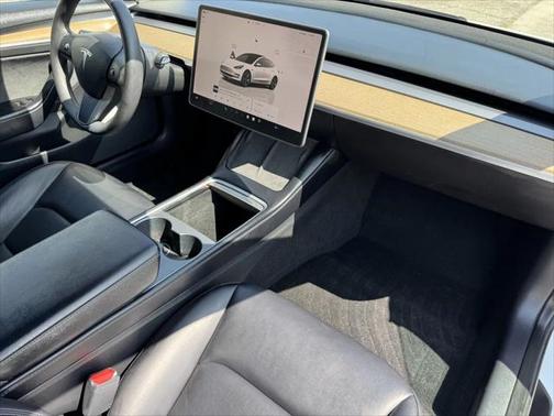 2022 Tesla Model 3 Standard Range