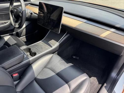 2020 Tesla Model 3 Performance