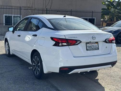 2024 Nissan Versa 1.6 S