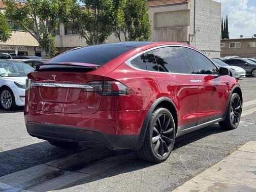 2017 Tesla Model X 75D