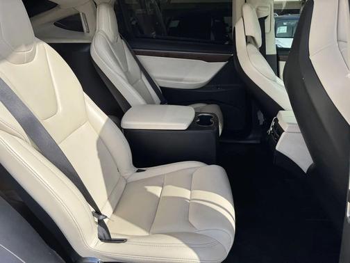 2017 Tesla Model X 75D