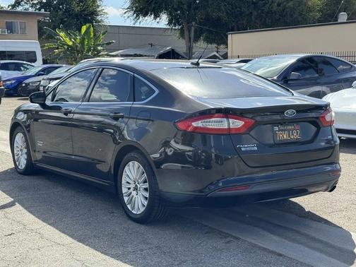 2016 Ford Fusion Energi SE Luxury