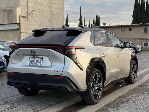 2023 Toyota bZ4X Limited