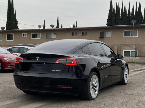 2022 Tesla Model 3 Long Range