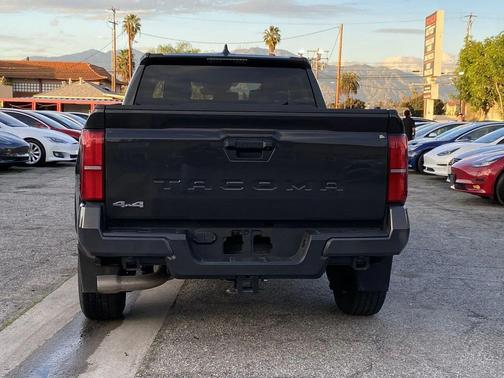 2024 Toyota Tacoma SR5