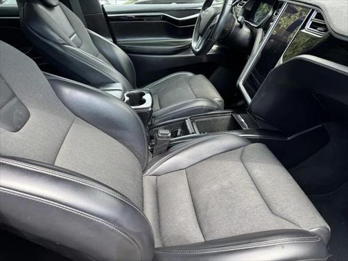 2017 Tesla Model X 90D