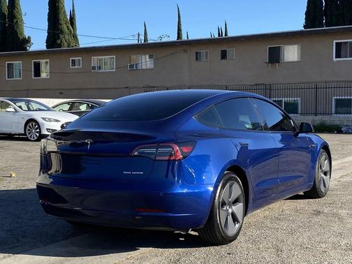 2022 Tesla Model 3 Long Range