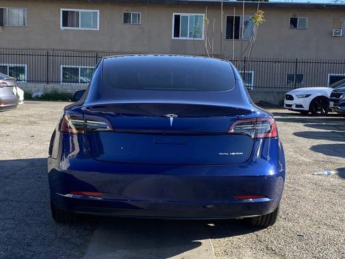 2022 Tesla Model 3 Long Range
