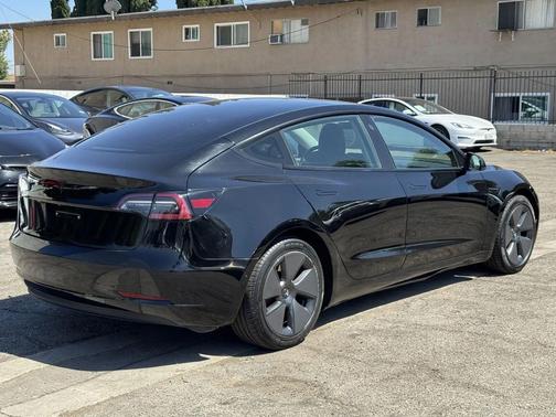2022 Tesla Model 3 Standard Range
