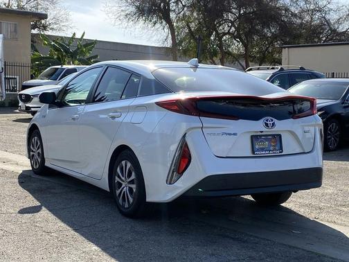 2021 Toyota Prius Prime XLE