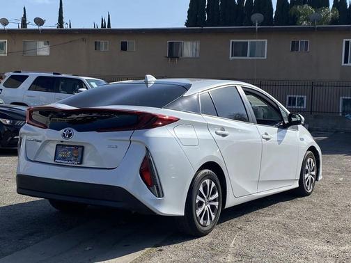 2021 Toyota Prius Prime XLE
