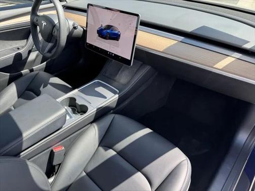 2022 Tesla Model 3 Standard Range