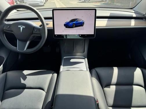 2022 Tesla Model 3 Standard Range