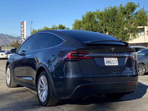 2020 Tesla Model X Long Range*