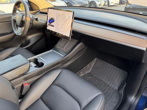 2021 Tesla Model Y Standard Range Rear-Wheel Drive