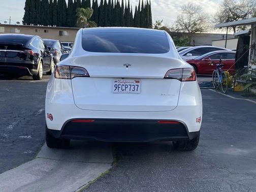 2023 Tesla Model Y Performance Dual Motor All-Wheel Drive