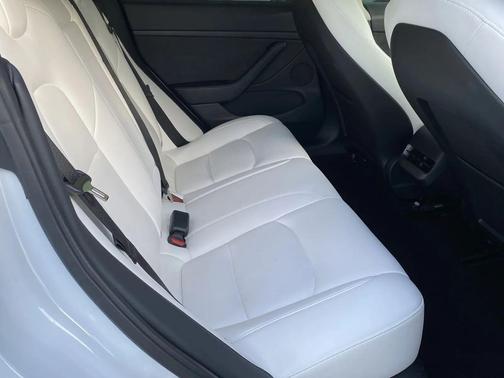 2022 Tesla Model 3 Standard Range