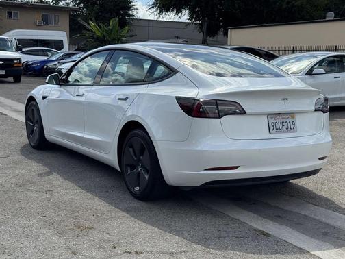 2022 Tesla Model 3 Standard Range