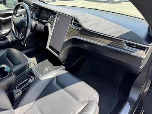 2016 Tesla Model S 75D