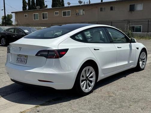 2022 Tesla Model 3 Standard Range