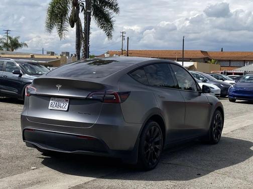 2021 Tesla Model Y Long Range Dual Motor All-Wheel Drive