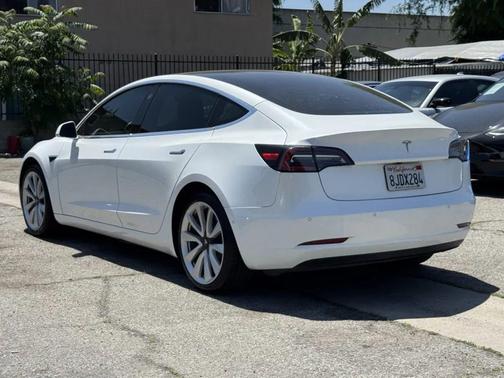 2019 Tesla Model 3 Mid Range