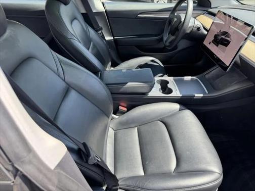 2022 Tesla Model 3 Standard Range