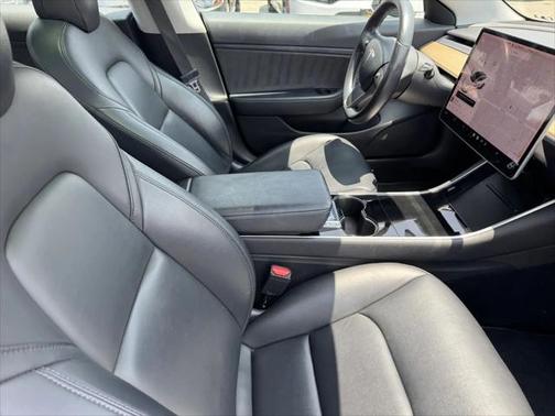 2019 Tesla Model 3 Mid Range