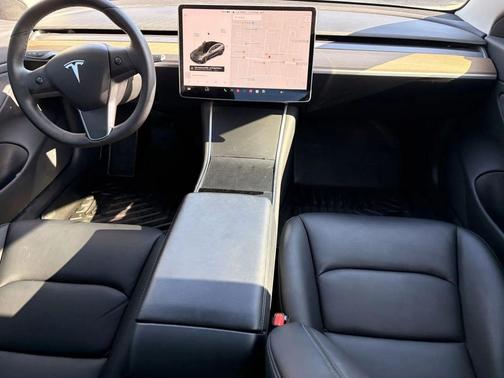 Midnight Silver Metallic 2019 Tesla Model 3 Performance