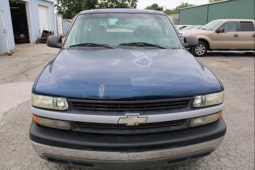 2002 Chevrolet Silverado 1500 Base