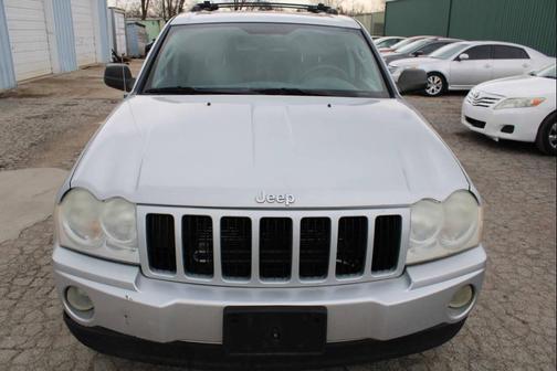 2005 Jeep Grand Cherokee Laredo