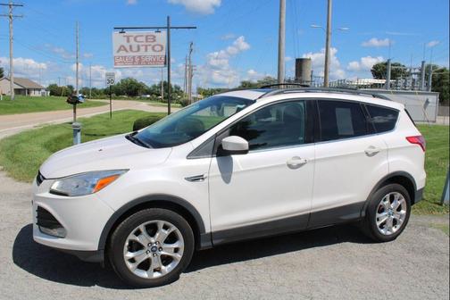 White Platinum Tricoat 2013 Ford Escape SE