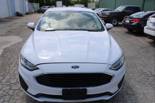Oxford White 2020 Ford Fusion S