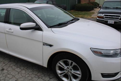 2014 Ford Taurus SEL 4dr Sedan