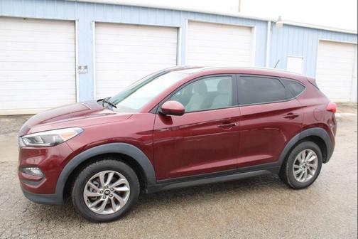 2016 Hyundai TUCSON SE