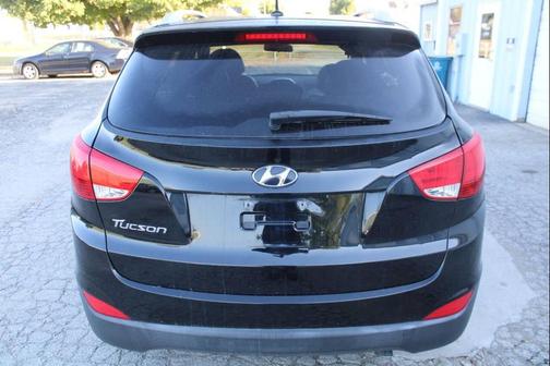 2015 Hyundai TUCSON SE