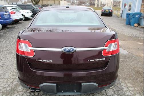 2011 Ford Taurus Limited