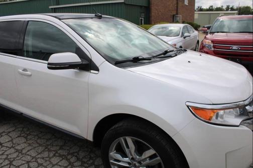 White Platinum Metallic Tri-Coat 2014 Ford Edge Limited