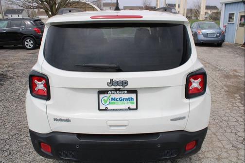 Alpine White 2018 Jeep Renegade Latitude