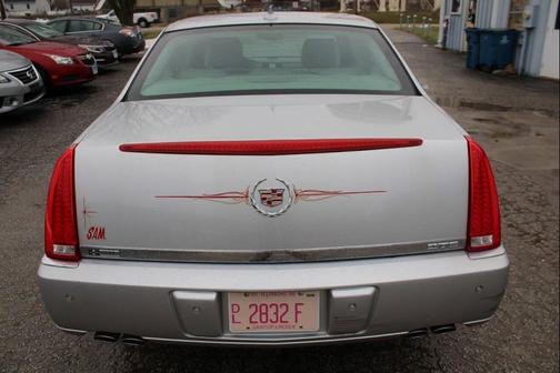 2010 Cadillac DTS Luxury Collection