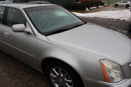 2010 Cadillac DTS Luxury Collection