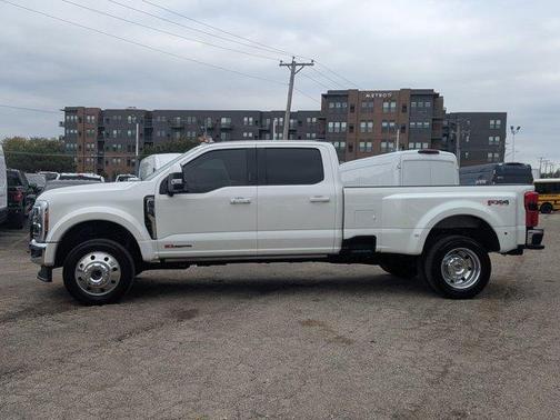 2023 Ford F-450 Lariat