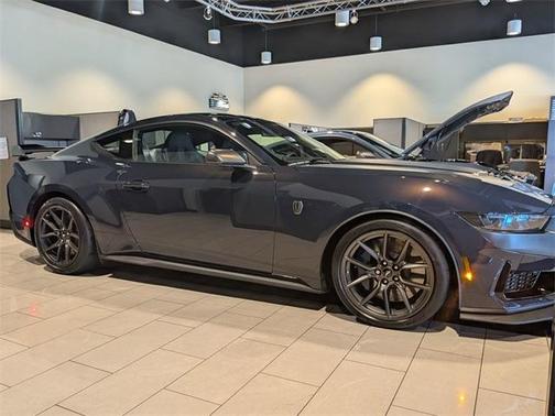 2024 Ford Mustang Dark Horse