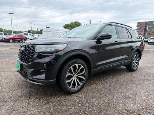 Agate Black Metallic 2026 Ford Explorer ST-Line