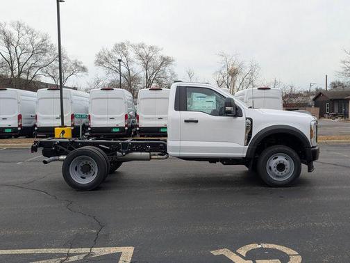 Oxford White 2024 Ford F-450 XL