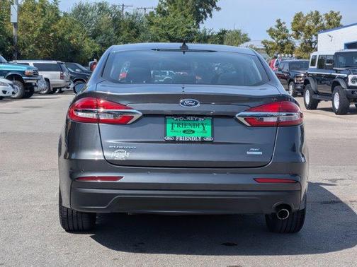 2020 Ford Fusion SE