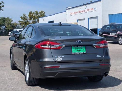 2020 Ford Fusion SE
